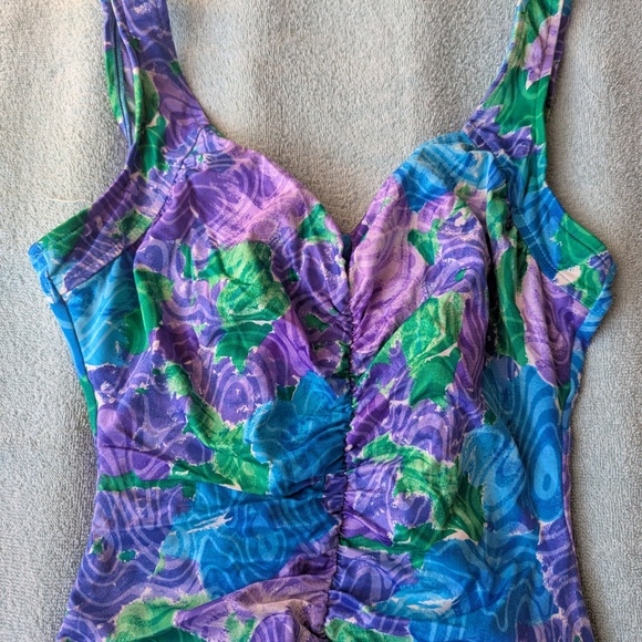 Vintage floral swimsuit - Picture 2 of 7